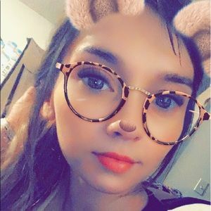 Meet your Posher, Manuel